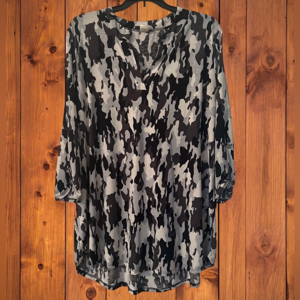 See In Love Half Sleeve Blouse